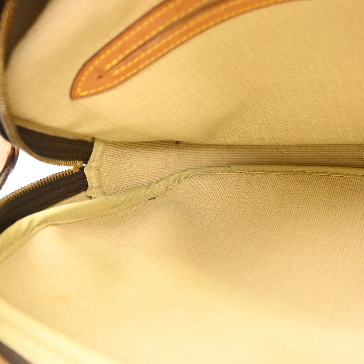 Louis Vuitton Reporter Monogram Brown Canvas Shoulder Bag Bag (Pre-Owned)