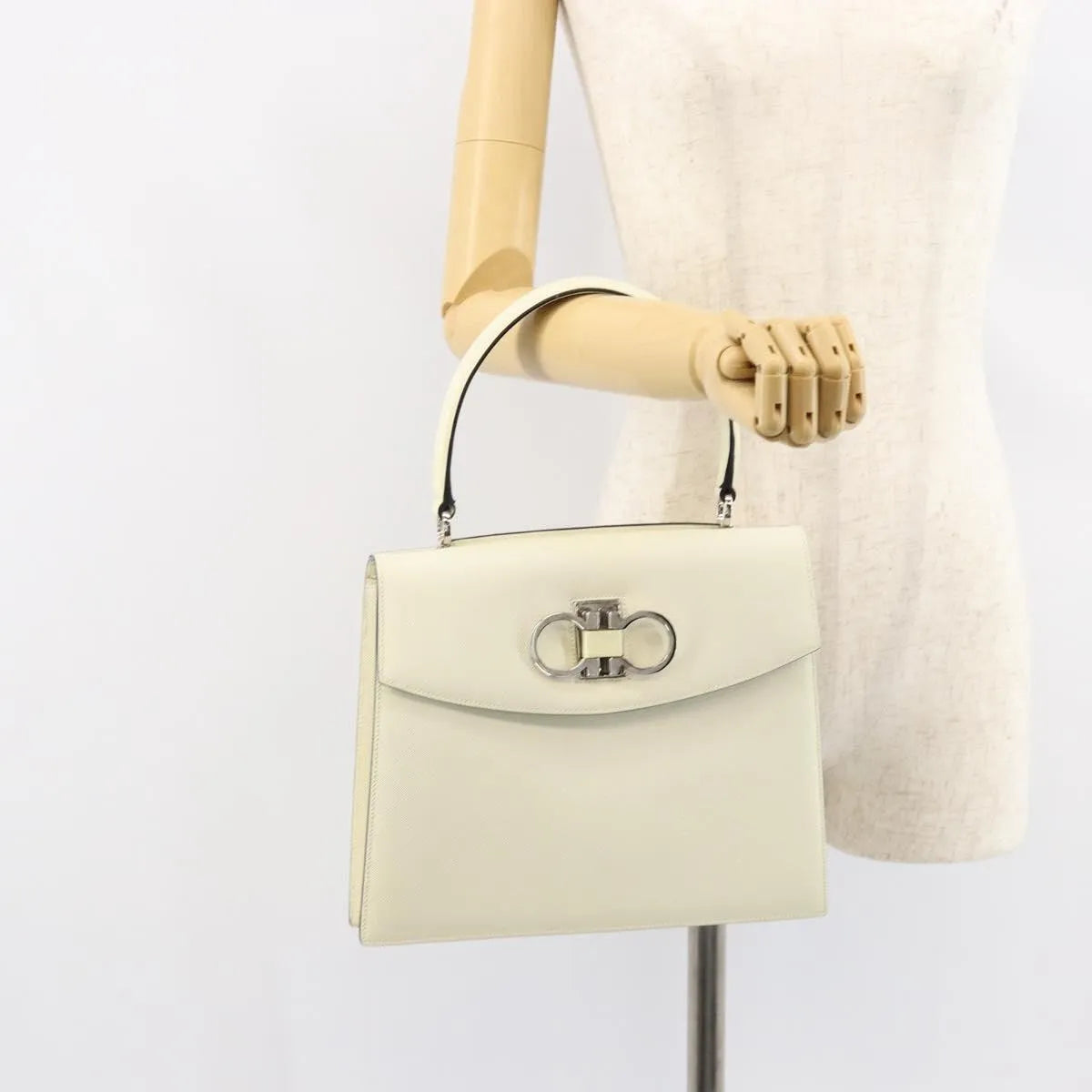 Salvatore Ferragamo Double Gancini Top Handle Saffiano Leather White Leather Handbag (Pre-Owned)