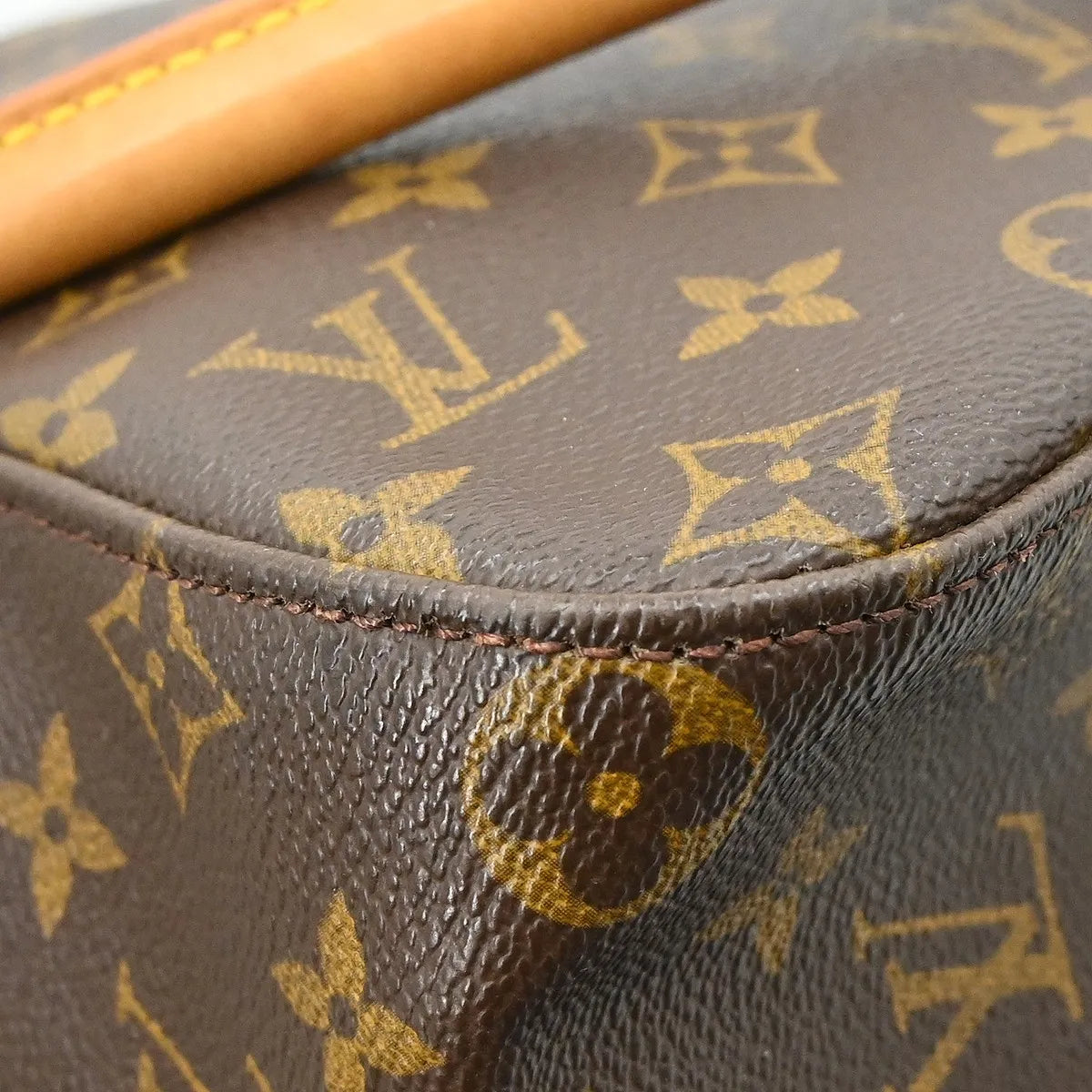 Louis Vuitton Monogram Looping Monogram Canvas Brown Canvas Shoulder Bag Bag (Pre-Owned)