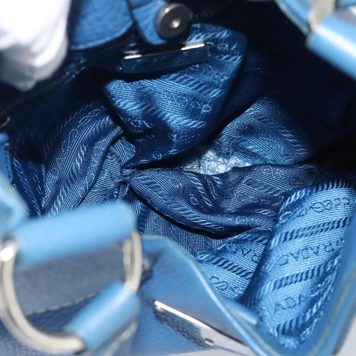 Prada Vitello Daino Convertible Tote Vitello Daino Blue Leather Handbag (Pre-Owned)