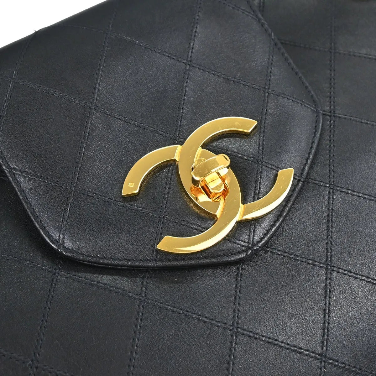 Chanel Vintage Supermodel Weekender Quilted Leather Black Leather Shoulder Bag Bag (Pre-Owned)