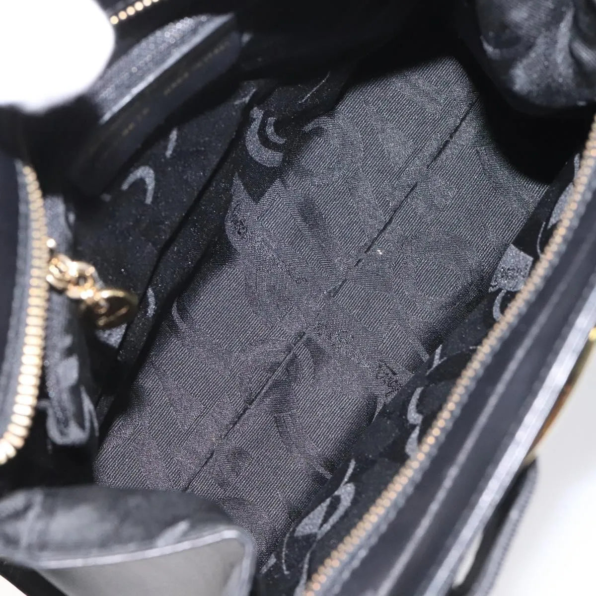 Salvatore Ferragamo Vala Leather Black Leather Shoulder Bag Bag (Pre-Owned)