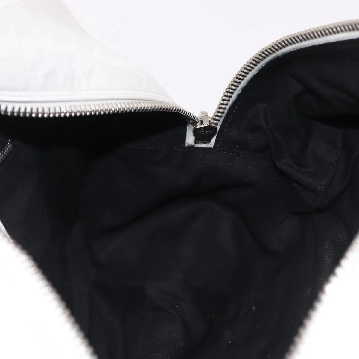 Balenciaga Matelasse Leather White Leather Handbag (Pre-Owned)