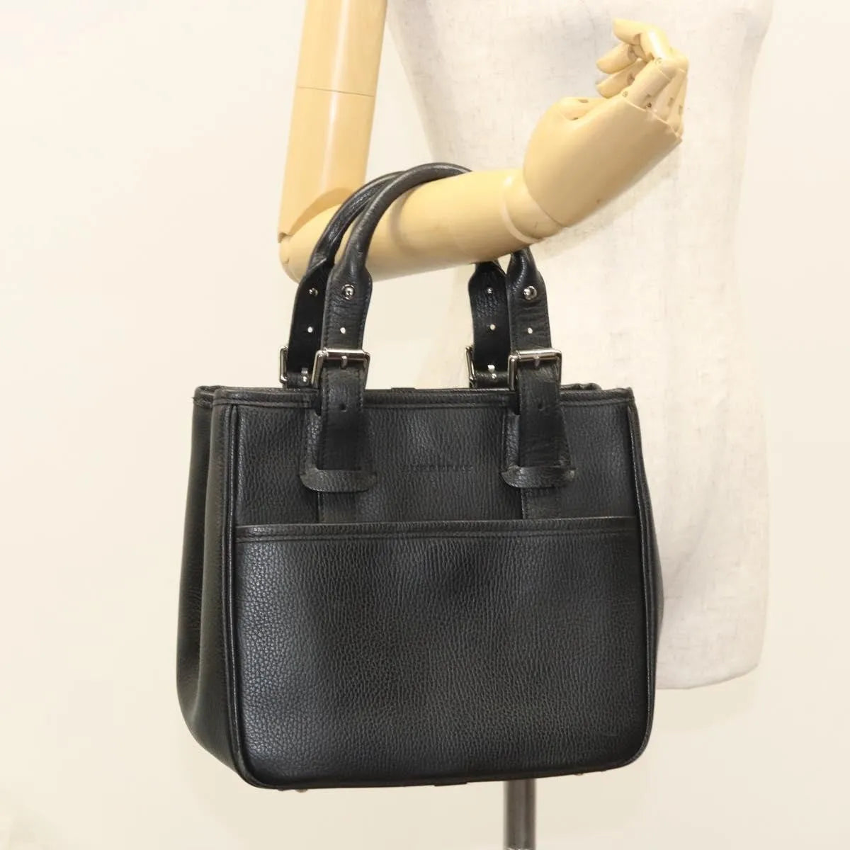 Burberry Vintage Leather Black Leather Handbag (Pre-Owned)