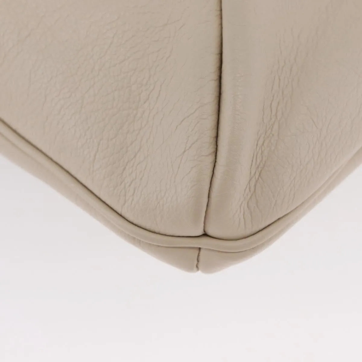 Saint Laurent Vintage Handbag Leather Beige Leather Handbag (Pre-Owned)
