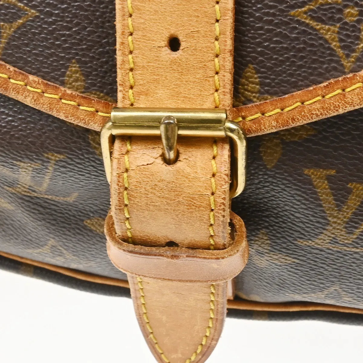 Louis Vuitton Saumur Monogram Canvas Brown Canvas Shoulder Bag Bag (Pre-Owned)