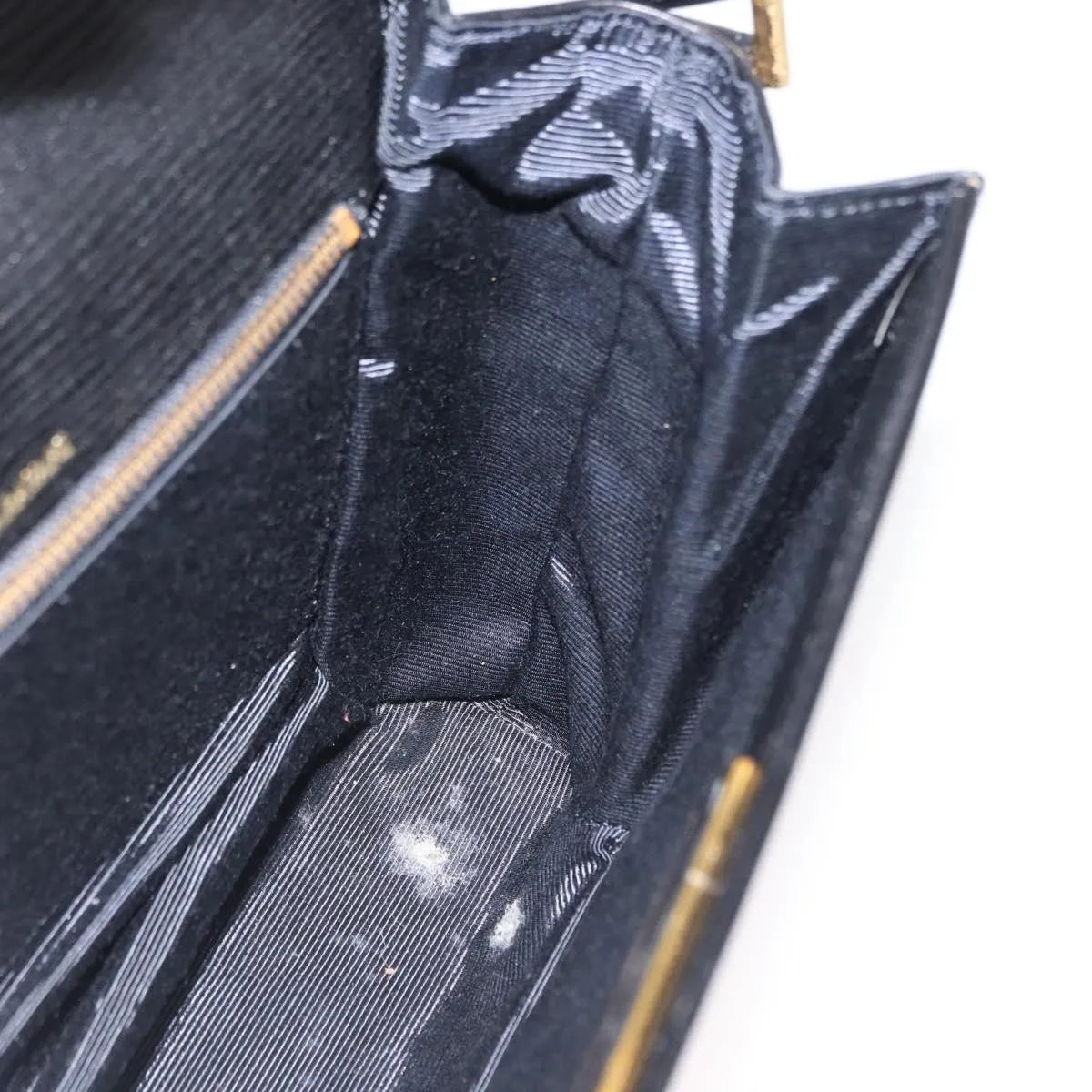 Valentino Garavani Vintage Leather Black Leather Shoulder Bag Bag (Pre-Owned)