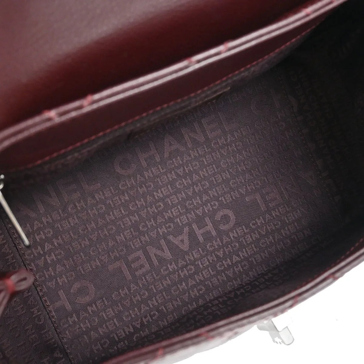 Chanel Mademoiselle Lock Shoulder Bag Quilted Caviar Burgundy Leather Shoulder Bag Bag (Pre-Owned)