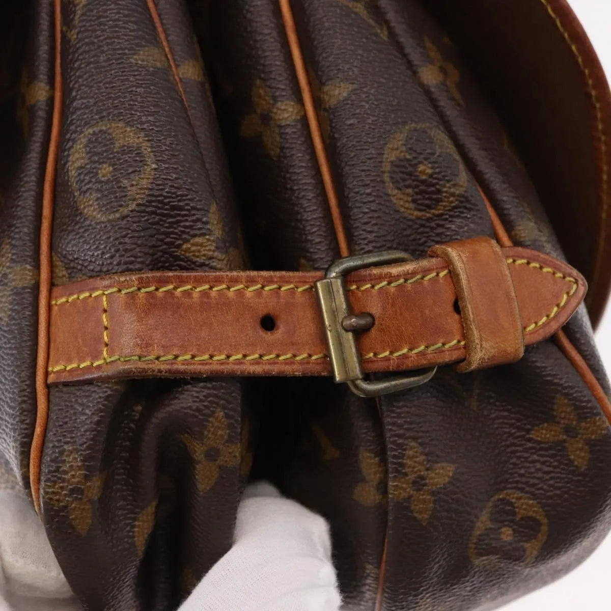 Louis Vuitton Saumur Monogram Brown Canvas Shoulder Bag Bag (Pre-Owned)