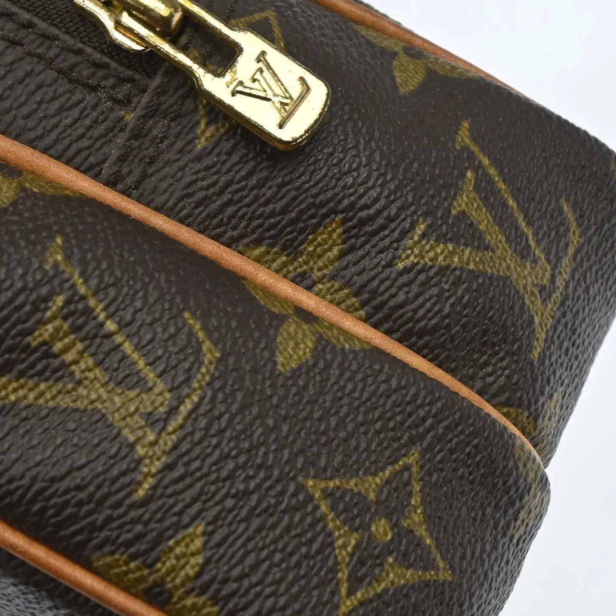 Louis Vuitton Amazone Monogram Canvas Brown Canvas Shoulder Bag Bag (Pre-Owned)