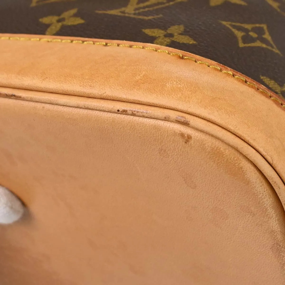 Louis Vuitton Alma Monogram Canvas Brown Canvas Handbag (Pre-Owned)
