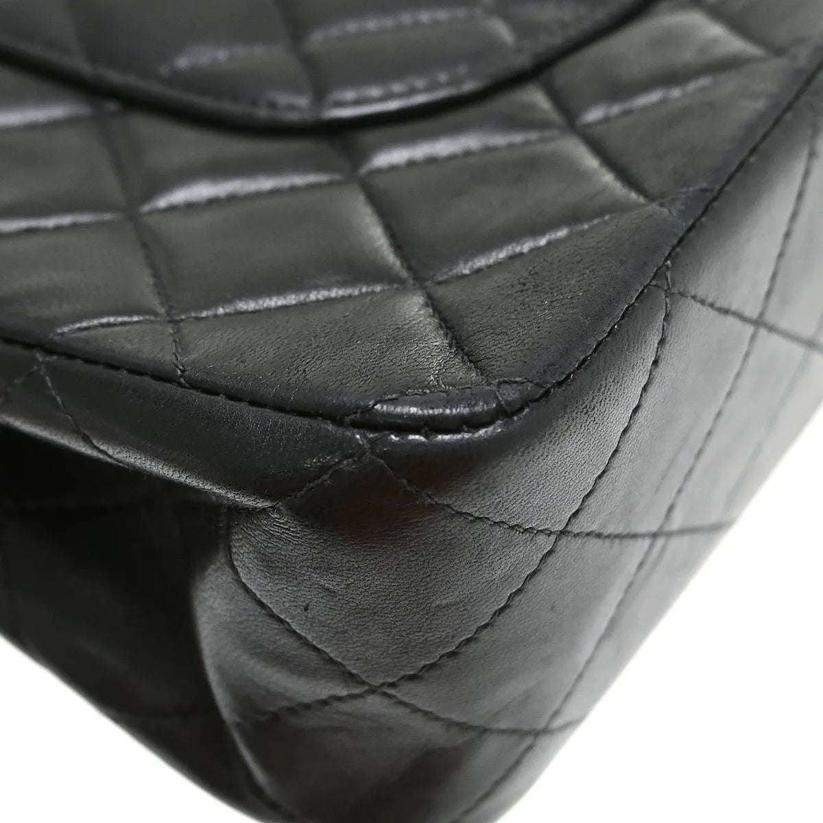 Chanel Timeless - Classic Double Flap Quilted Lambskin Black Leather Shoulder Bag Bag (Pre-Owned)