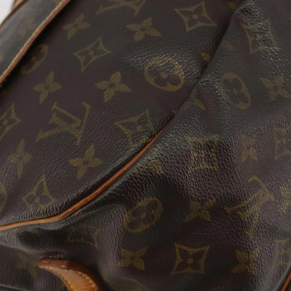 Louis Vuitton Saumur Monogram Brown Canvas Shoulder Bag Bag (Pre-Owned)