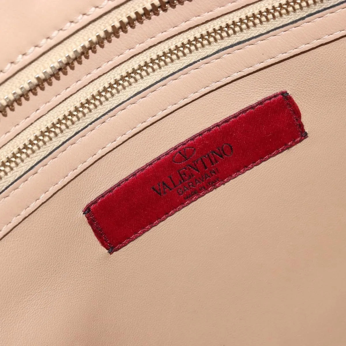 Valentino Garavani Convertible Zip Satchel Leather With Micro Rockstuds Beige Leather Handbag (Pre-Owned)