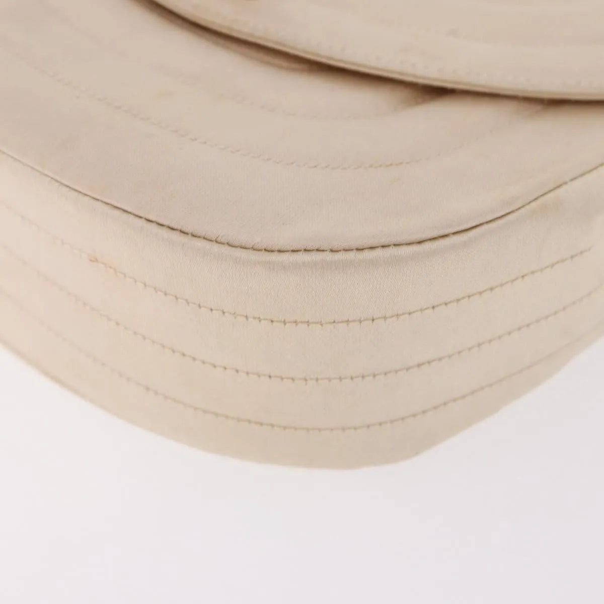 Chanel Vintage Round Flap Satin Beige Satin Shoulder Bag Bag (Pre-Owned)