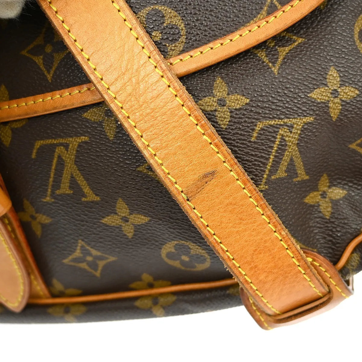 Louis Vuitton Saumur Monogram Canvas Brown Canvas Shoulder Bag Bag (Pre-Owned)