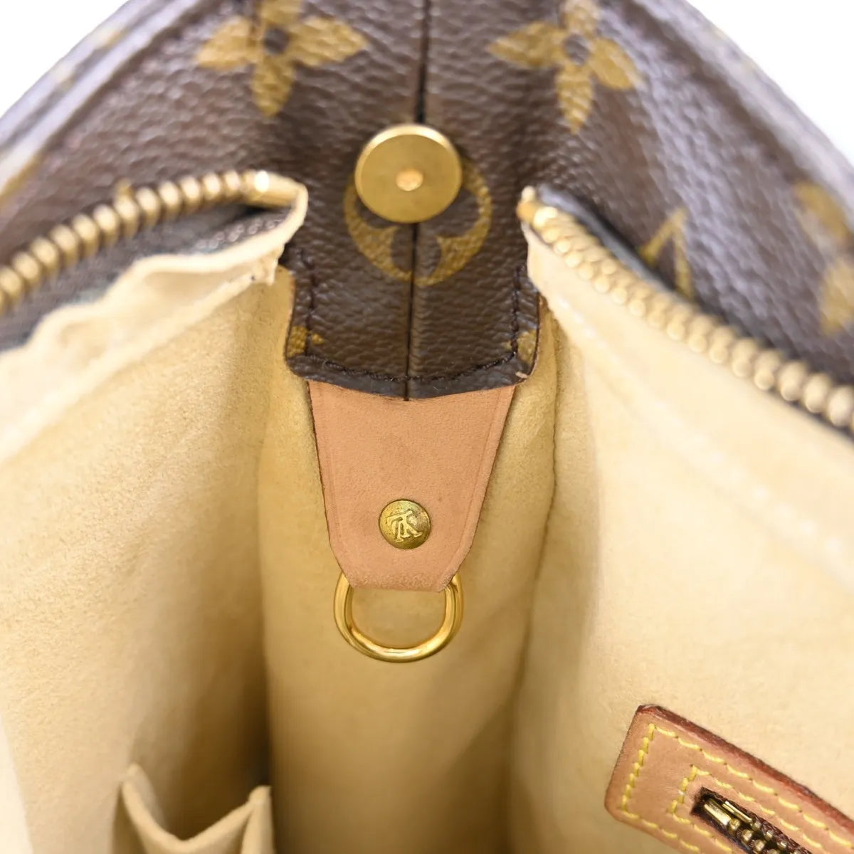 Louis Vuitton Monogram Looping Monogram Canvas Brown Canvas Handbag (Pre-Owned)