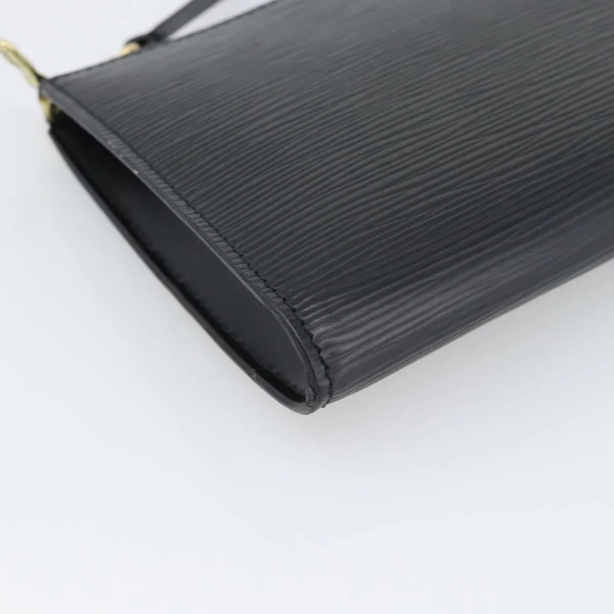 Louis Vuitton Pochette Accessoires Epi Black Leather Clutche & Pouche Bag (Pre-Owned)