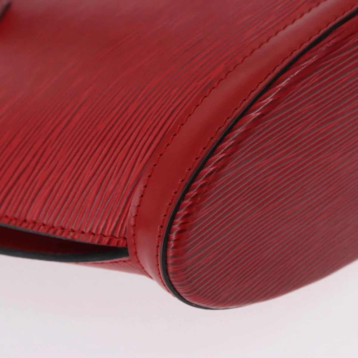 Louis Vuitton Saint Jacques Epi Red Leather Handbag (Pre-Owned)