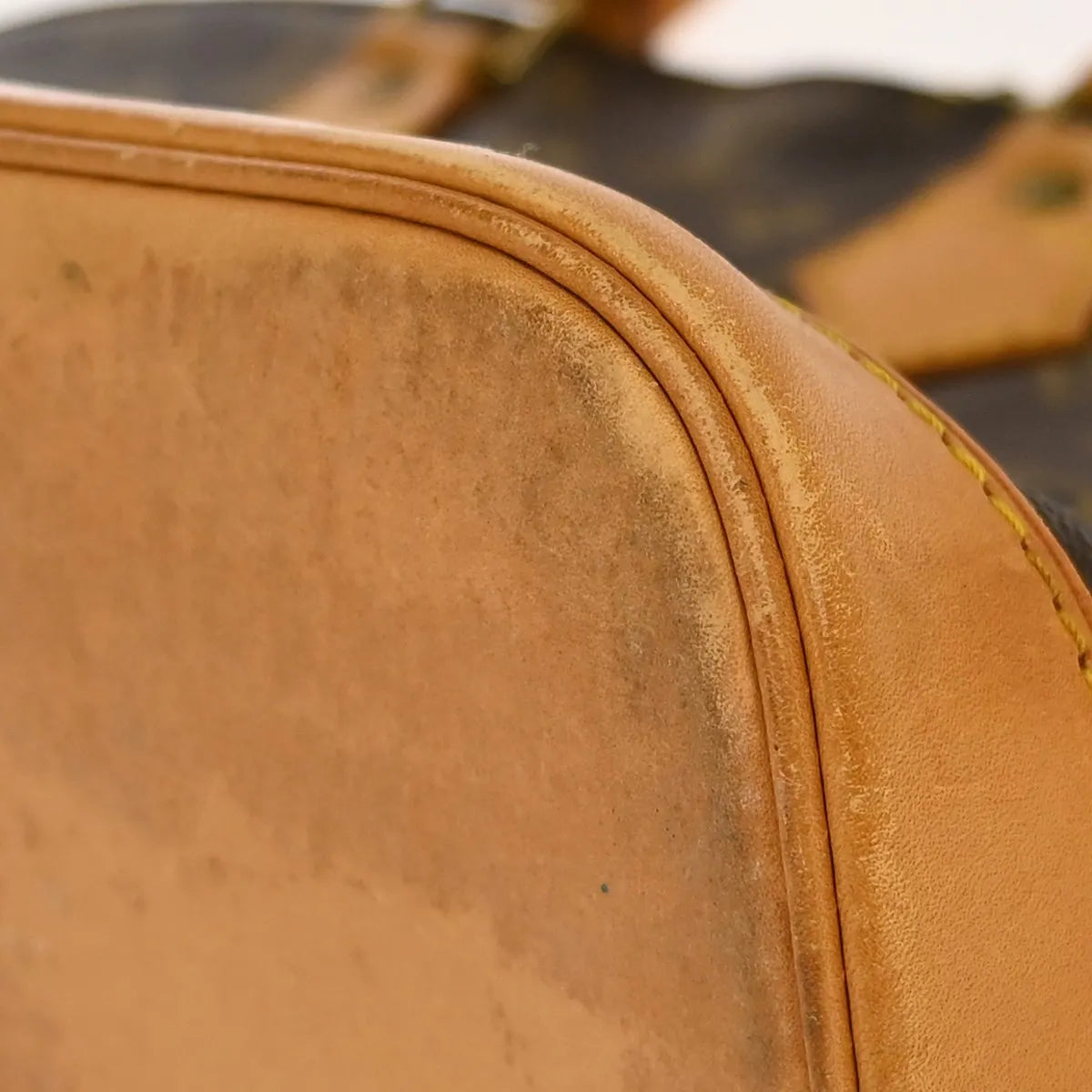 Louis Vuitton Alma Monogram Brown Canvas Handbag (Pre-Owned)