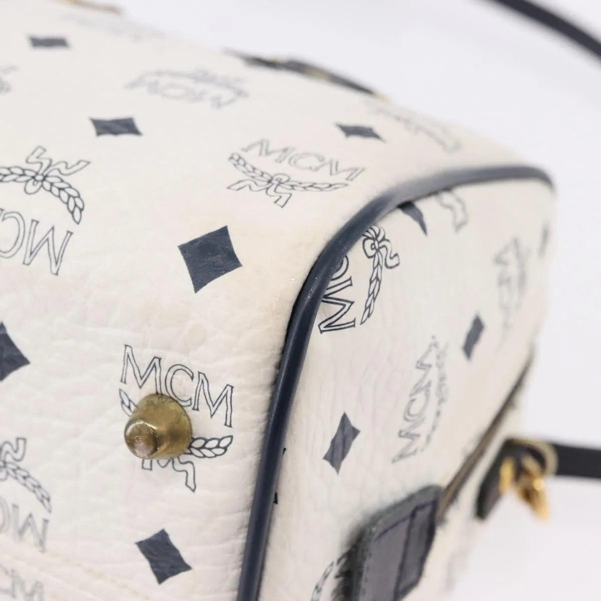 MCM Visetos Logogramme Leather White Leather Handbag (Pre-Owned)
