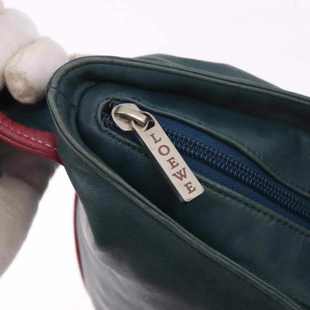 Loewe Vintage Leather Green Leather Shoulder Bag Bag (Pre-Owned)