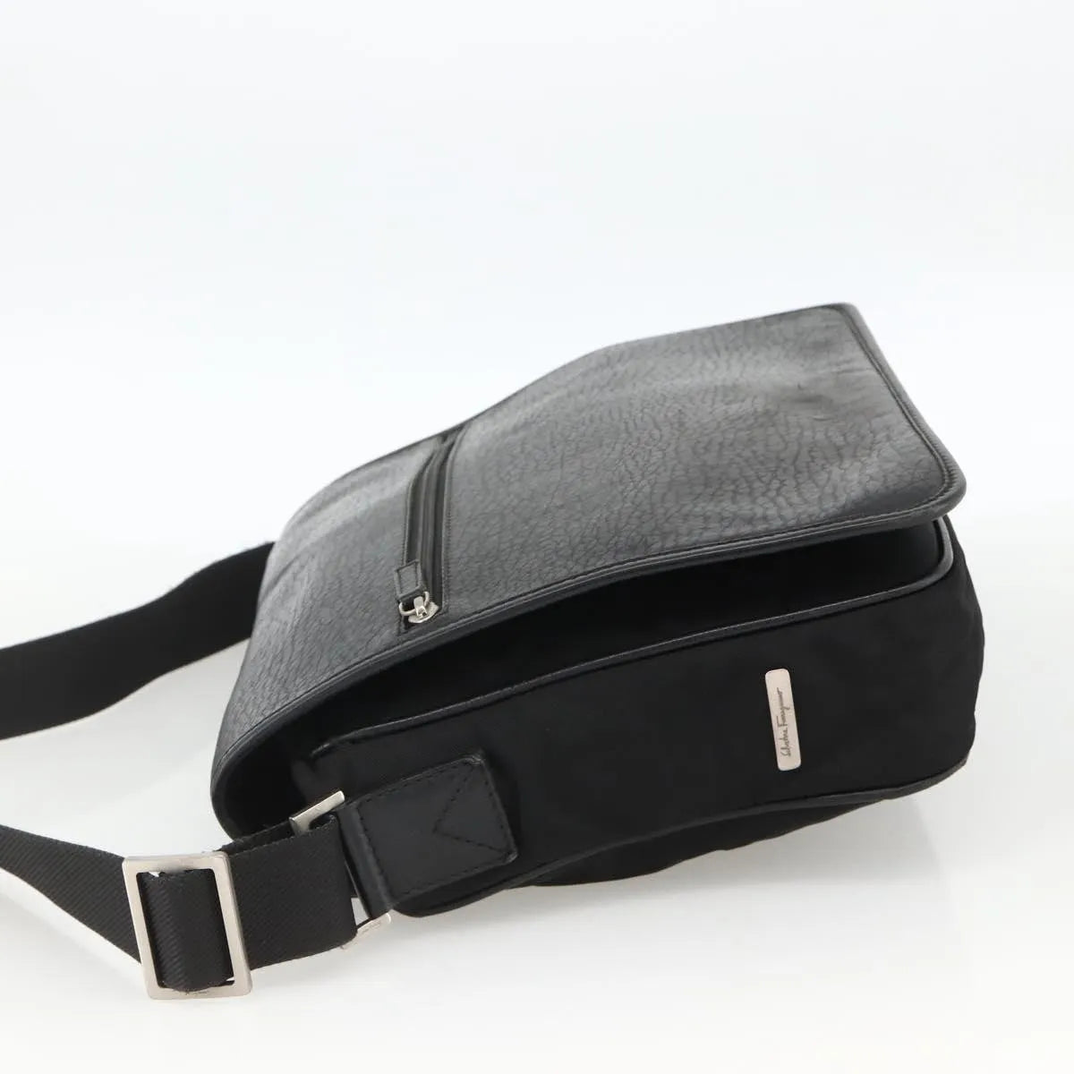 Salvatore Ferragamo Vintage Leather Black Nylon Shoulder Bag Bag (Pre-Owned)