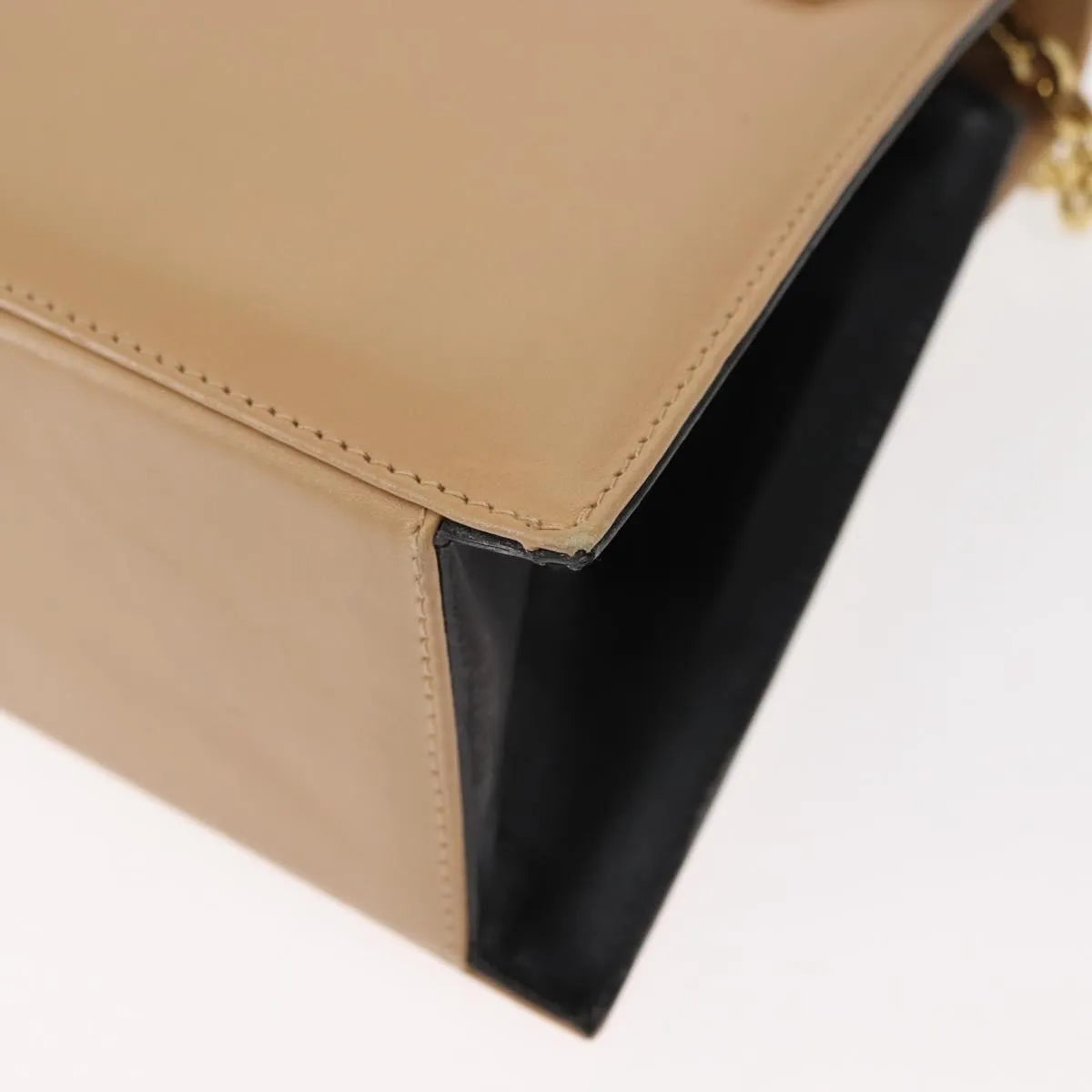 Salvatore Ferragamo Vintage Flap Leather Beige Leather Shoulder Bag Bag (Pre-Owned)