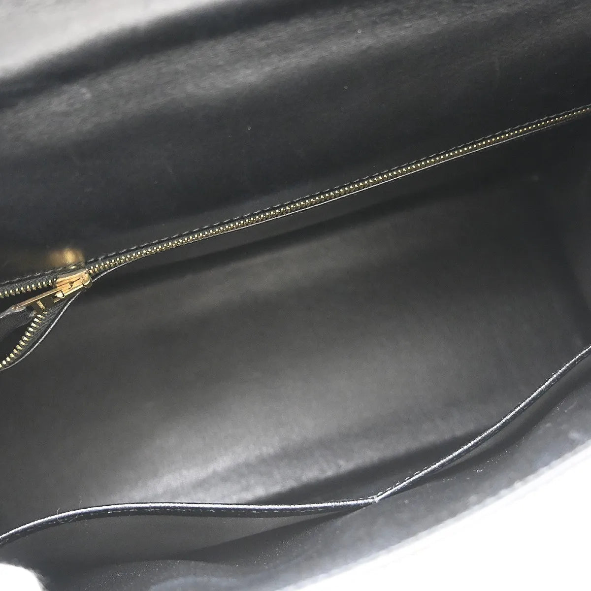 Hermes Kelly Black Box Calf With Gold Hardware Black Calfskin Handbag (Pre-Owned)