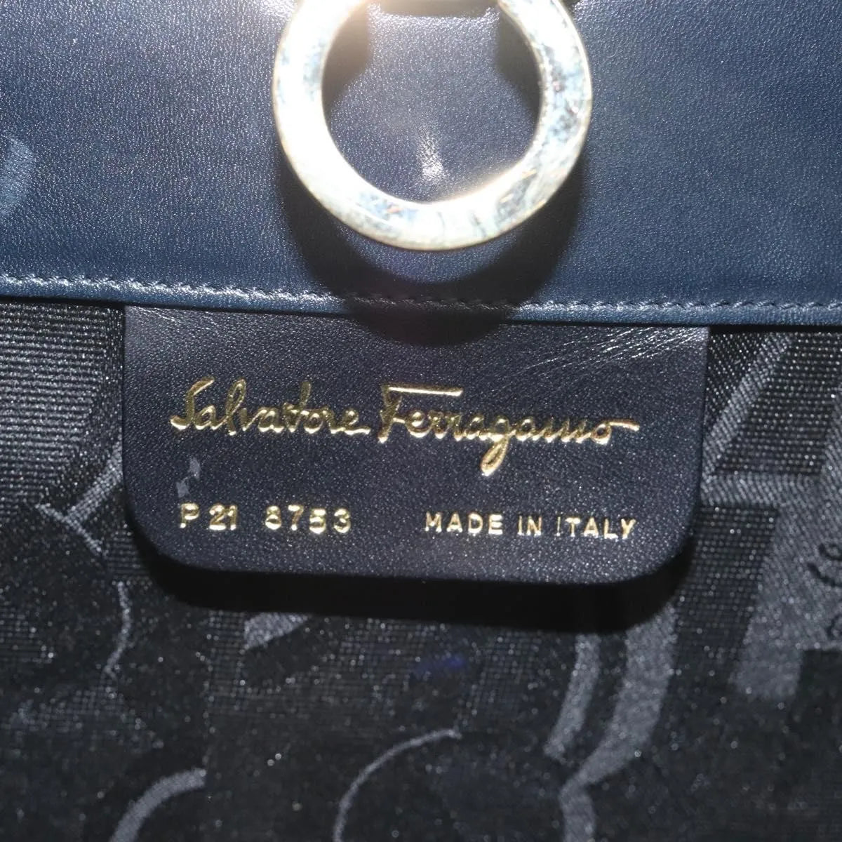 Salvatore Ferragamo Vintage Gancini Chain Leather Navy Leather Shoulder Bag Bag (Pre-Owned)