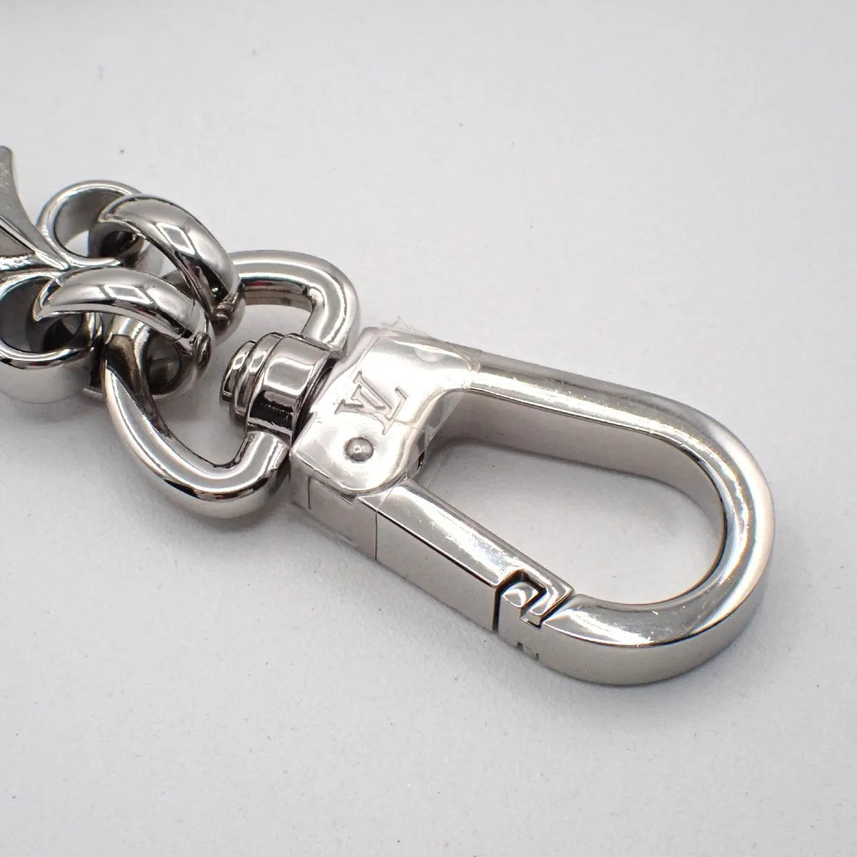 Louis Vuitton Dauphine Chain Shoulder Strap Metal Silver Stainless_Steel Straps Accessory (Pre-Owned)