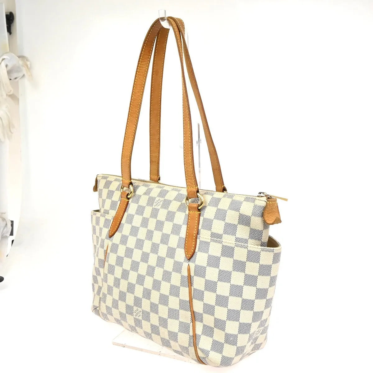 Louis Vuitton Totally Damier Azur White Canvas Shoulder Bag Bag (Pre-Owned)