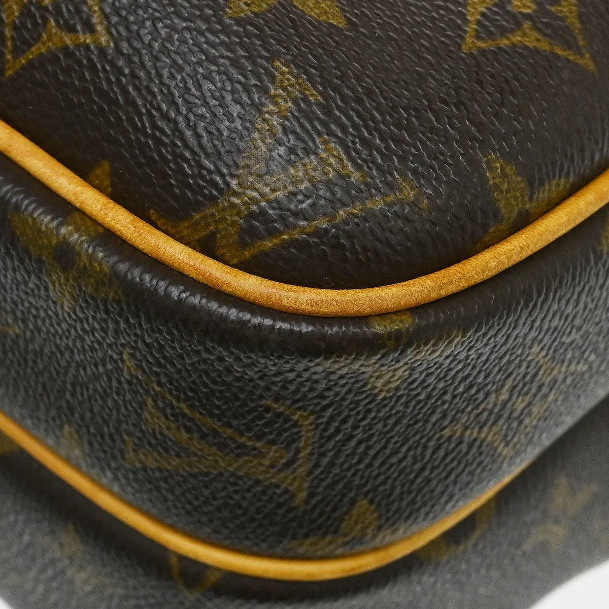 Louis Vuitton Reporter Monogram Brown Canvas Shoulder Bag Bag (Pre-Owned)