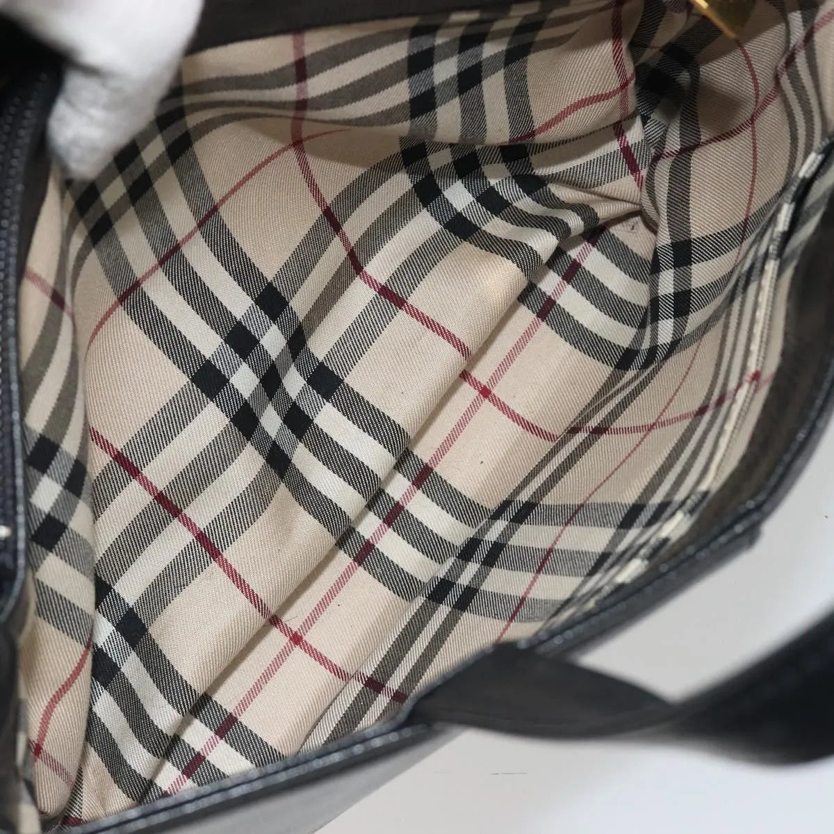 Burberry Vintage Leather Black Leather Handbag (Pre-Owned)