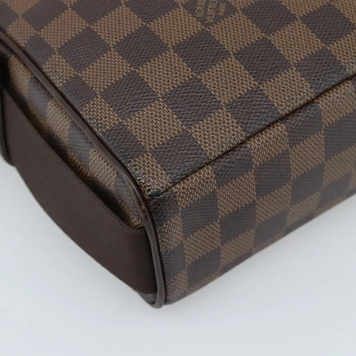 Louis Vuitton Olav Damier Brown Canvas Shoulder Bag Bag (Pre-Owned)