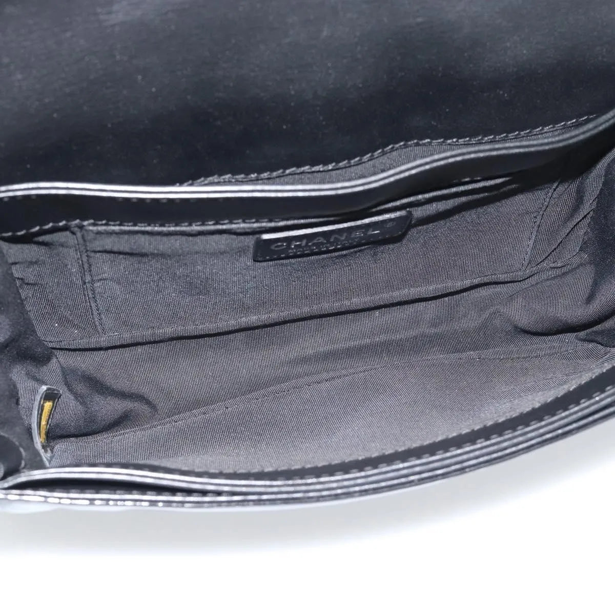 Chanel Boy Flap Patent Leather Black Patent_Leather Shoulder Bag Bag (Pre-Owned)