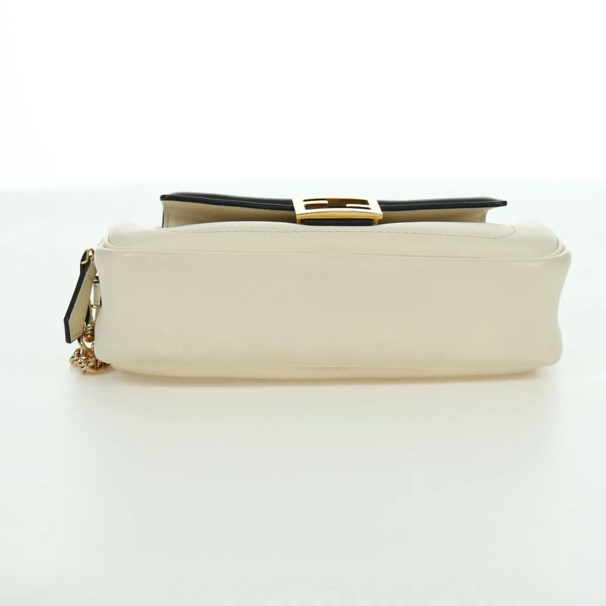 Fendi Easy 2 Baguette Leather Beige Leather Crossbody Bag Bag (Pre-Owned)