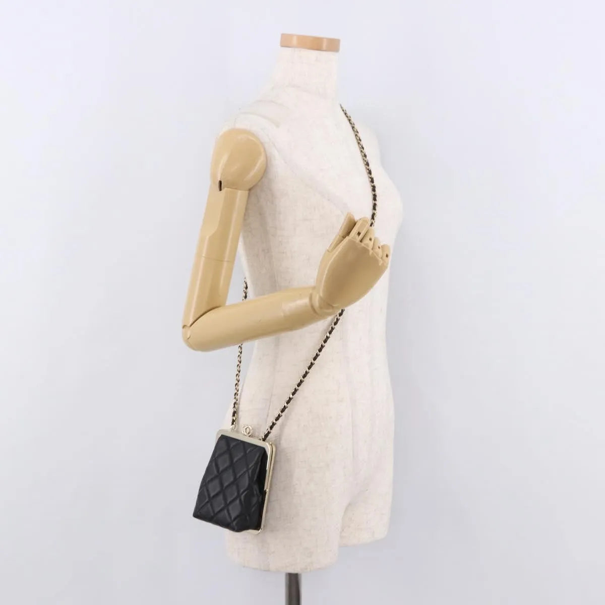 Chanel Cc Frame Clutch With Chain Quilted Lambskin And Plexiglass Black Leather Clutche & Pouche Bag (Pre-Owned)