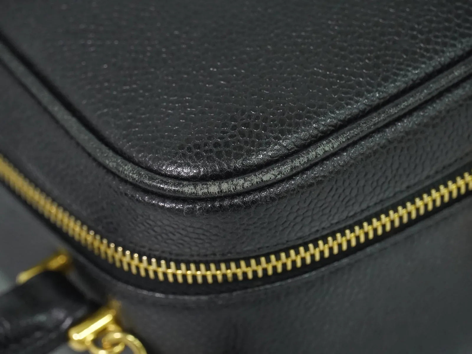 Chanel Vintage Timeless Zip Around Vanity Case Caviar Black Leather Handbag (Pre-Owned)