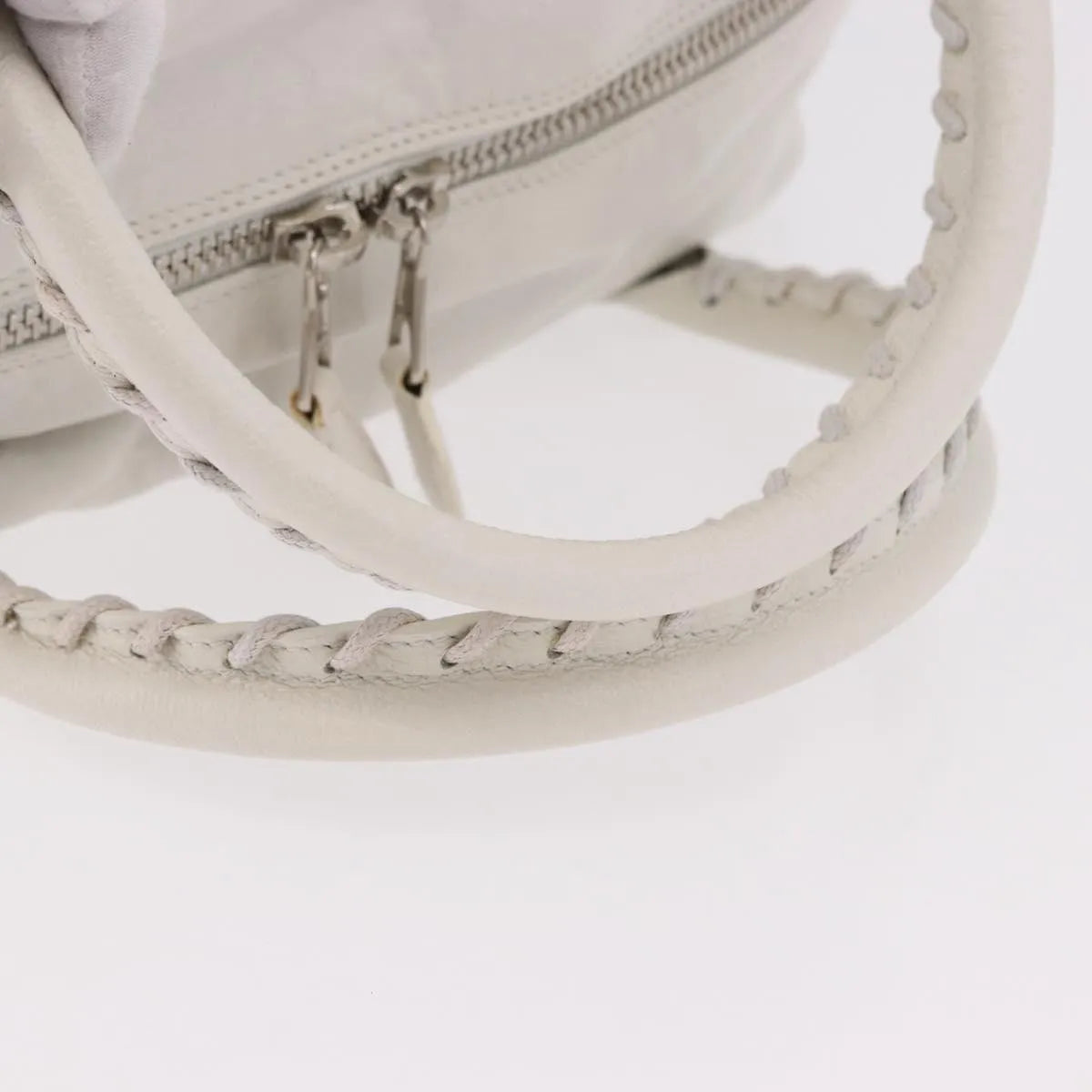 Balenciaga Matelasse Leather White Leather Handbag (Pre-Owned)