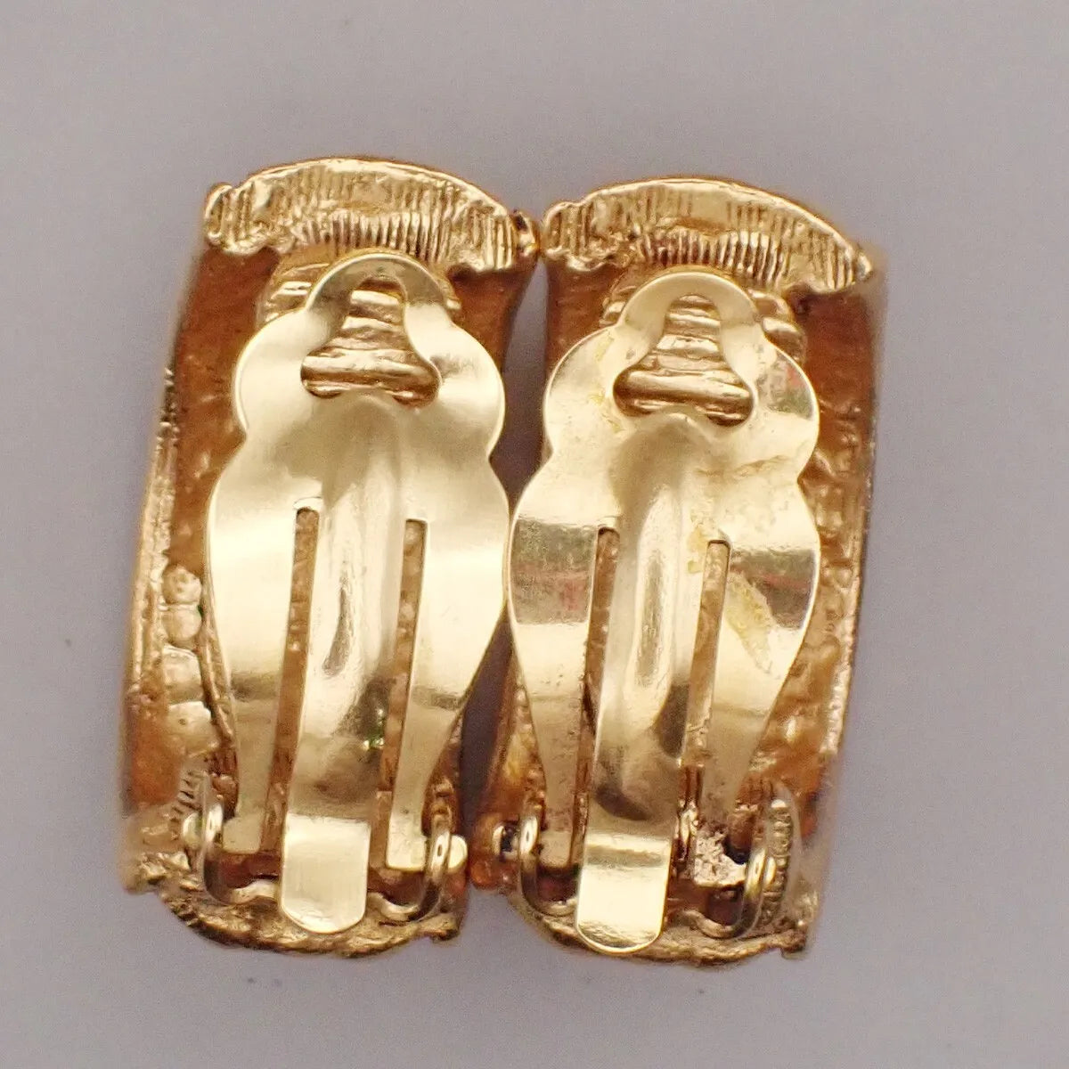 Chanel Vintage Cc Round Drop Clip-On Metal Gold Gold_Plated Earrings Jewelry (Pre-Owned)