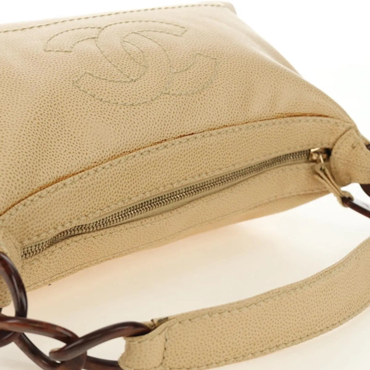 Chanel Vintage Cc Resin Chain Caviar Beige Leather Shoulder Bag Bag (Pre-Owned)