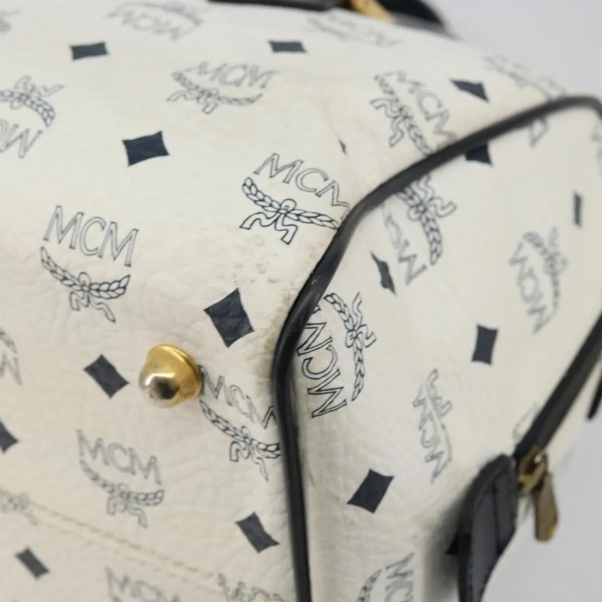 MCM Visetos Logogramme Leather White Leather Handbag (Pre-Owned)