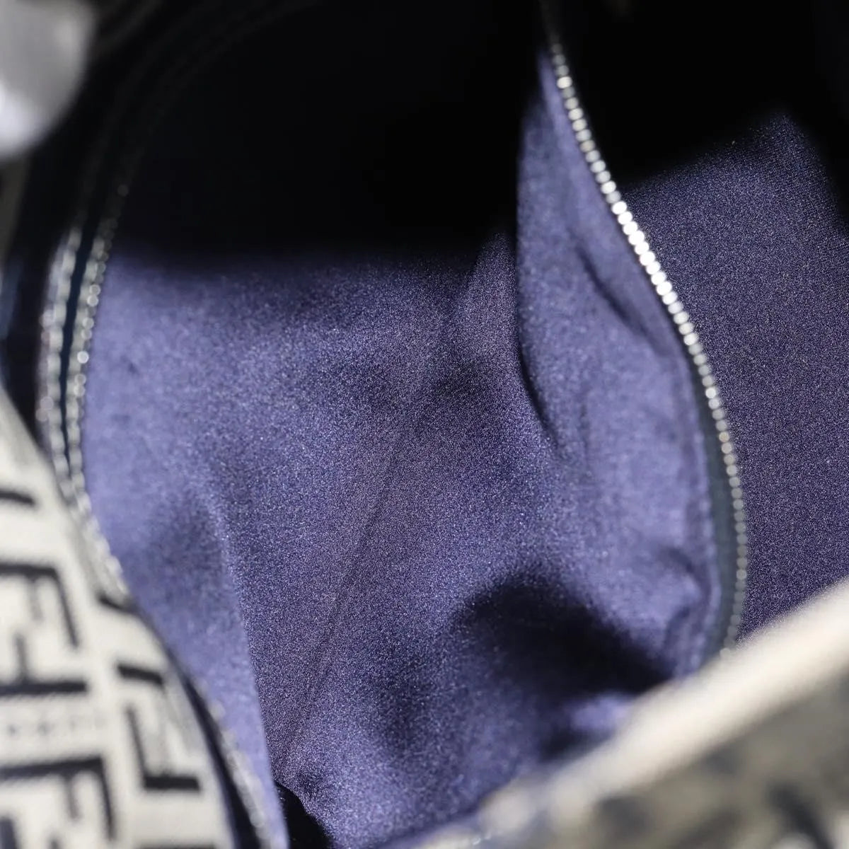 Fendi Zucchino Canvas Mamma Baguette Canvas Navy Canvas Shoulder Bag Bag (Pre-Owned)
