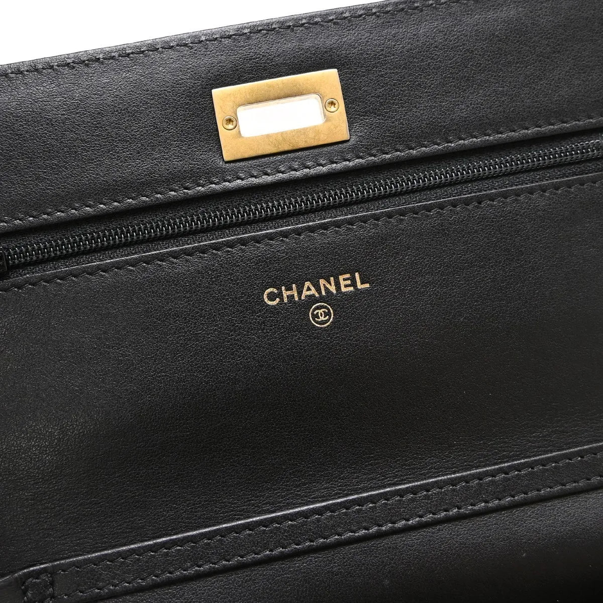 Chanel Lucky Charms Reissue 2.55 Wallet On Chain Quilted Calfskin Black Leather Shoulder Bag Bag (Pre-Owned)