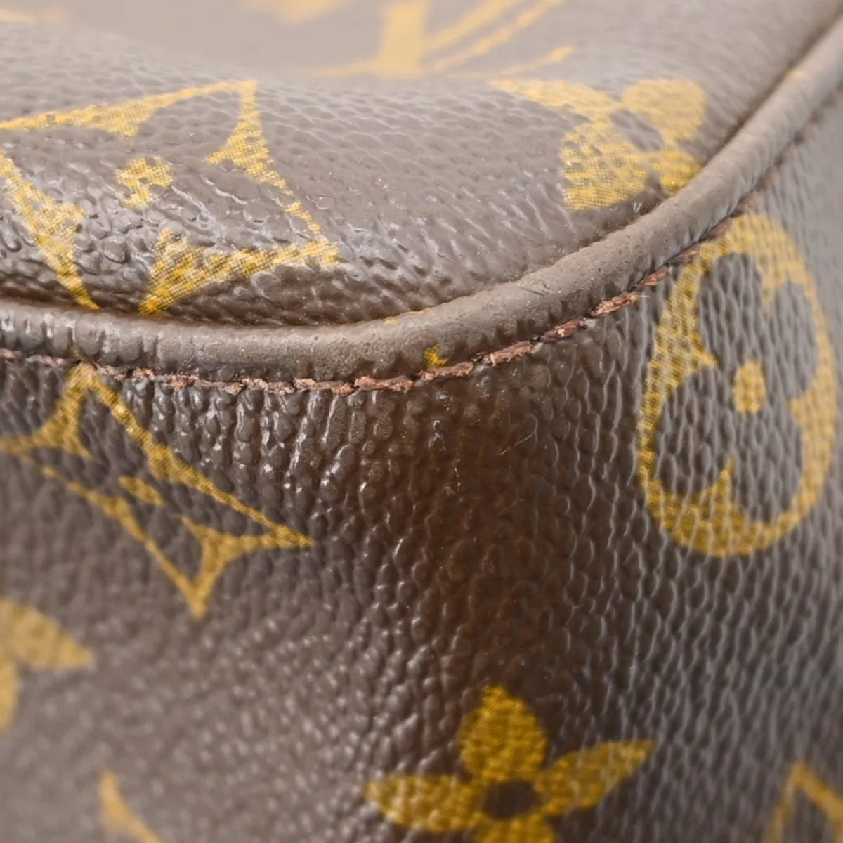 Louis Vuitton Monogram Looping Monogram Canvas Brown Canvas Shoulder Bag Bag (Pre-Owned)