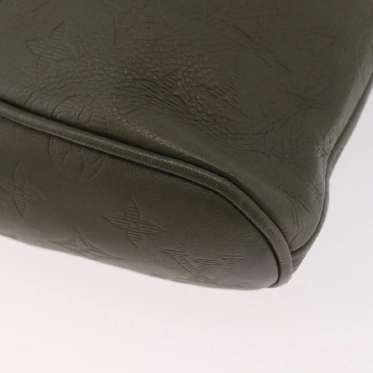 Louis Vuitton Chalk Sling Monogram Shadow Leather Green Canvas Shoulder Bag Bag (Pre-Owned)