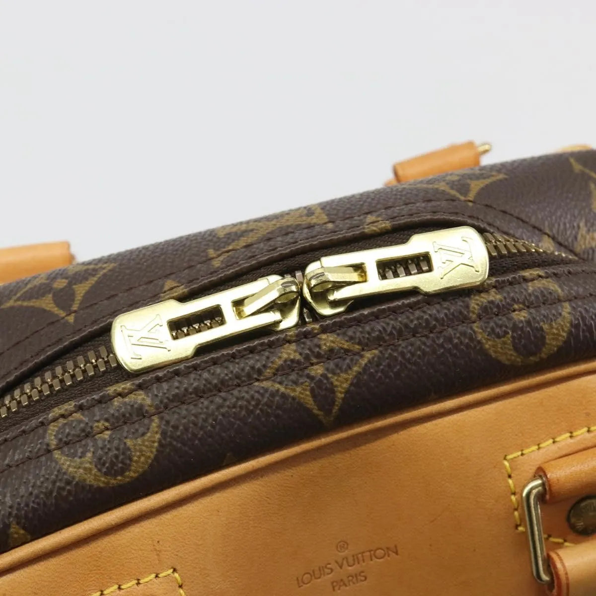 Louis Vuitton Excursion Monogram Brown Canvas Handbag (Pre-Owned)