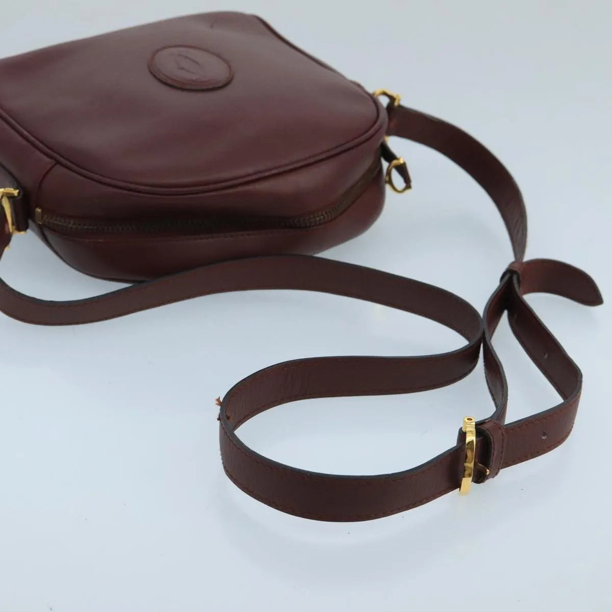 Cartier Must De Cartier Leather Burgundy Leather Shoulder Bag Bag (Pre-Owned)