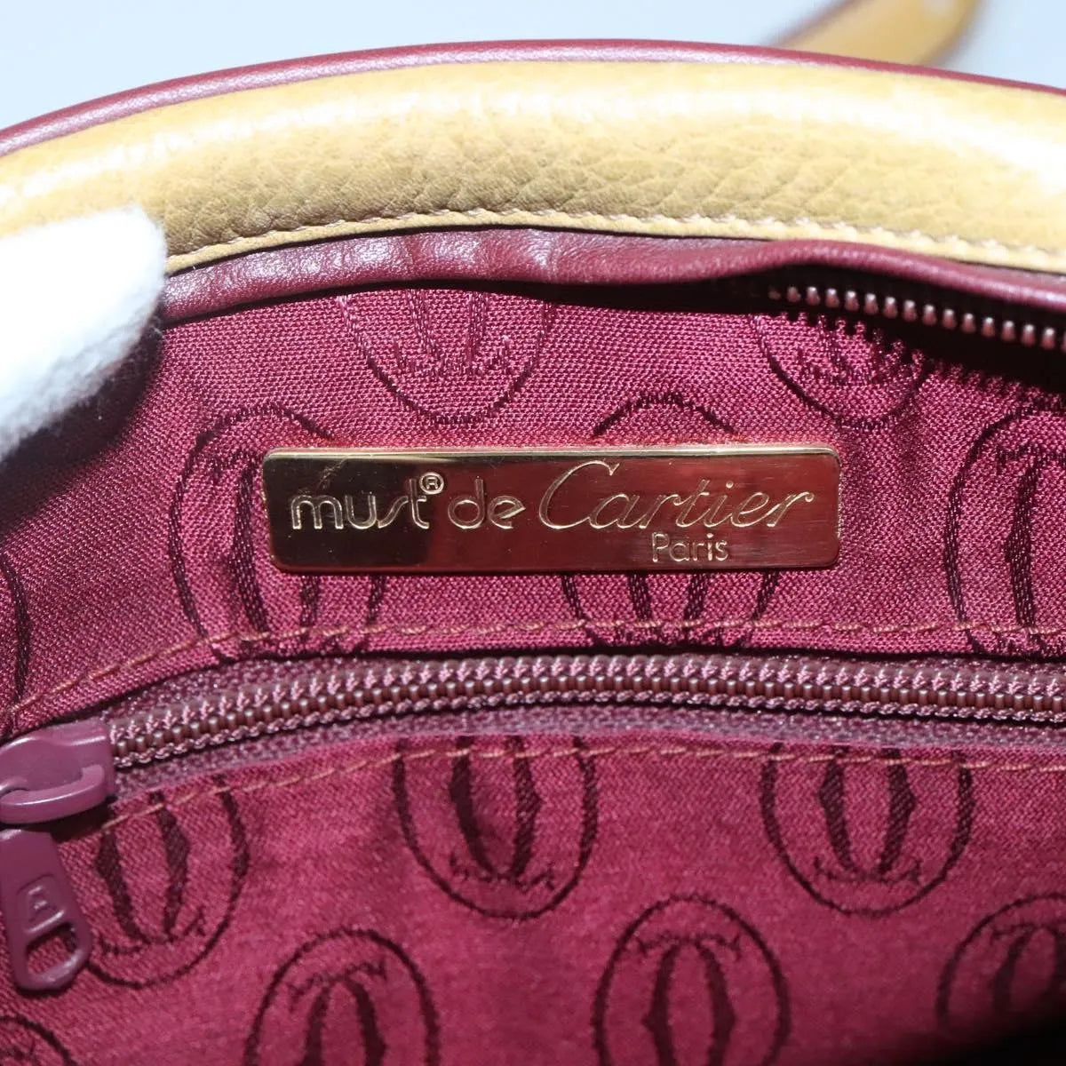 Cartier Tasseled Must De Cartier Leather Yellow Leather Shoulder Bag Bag (Pre-Owned)